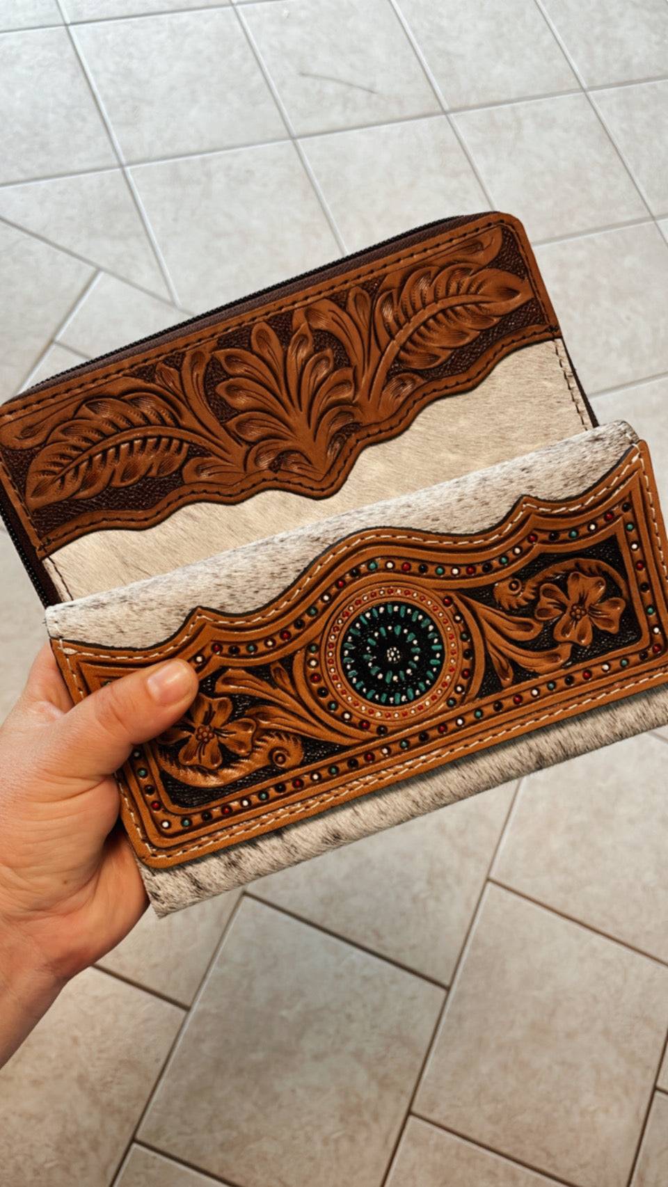 Ponoka Cowhide Envelope Wallet
